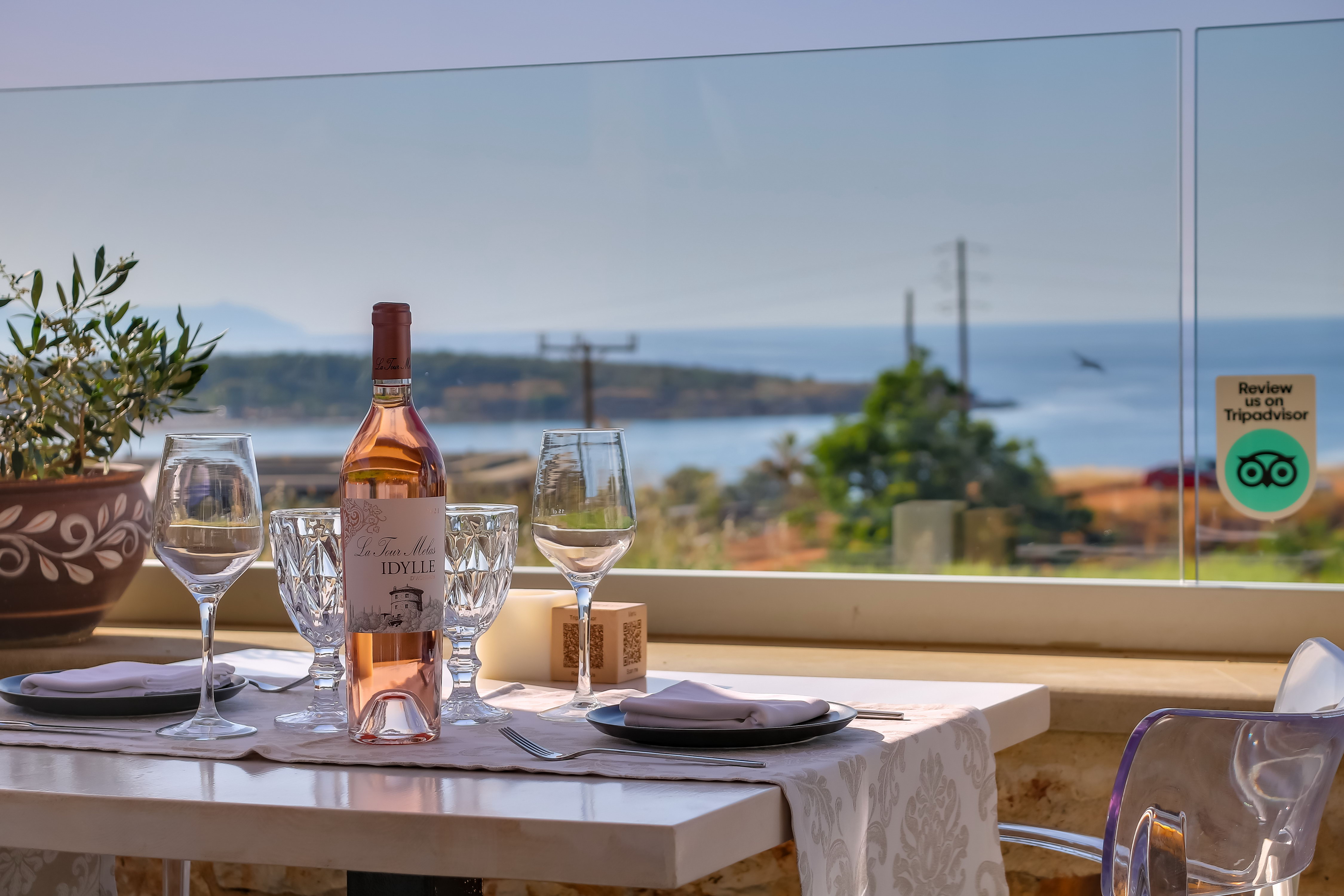 Τheodosi restaurant chania sea view terrace